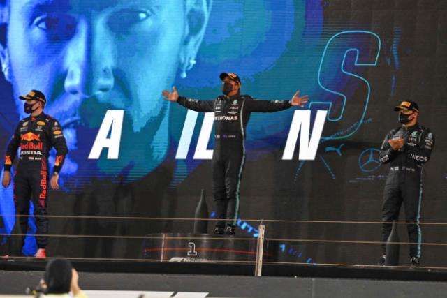 开云入口-汉密尔顿再现强大实力 但梅奔的好日子快到头了