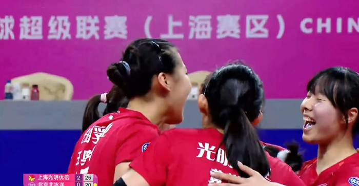开云娱乐-惊喜：上海女排全替补打疯了！蔡斌四强赛真该多练新人|主力|北京|赵喆熙|黄悦鑫|杨舒茗_新浪体育_新浪新闻