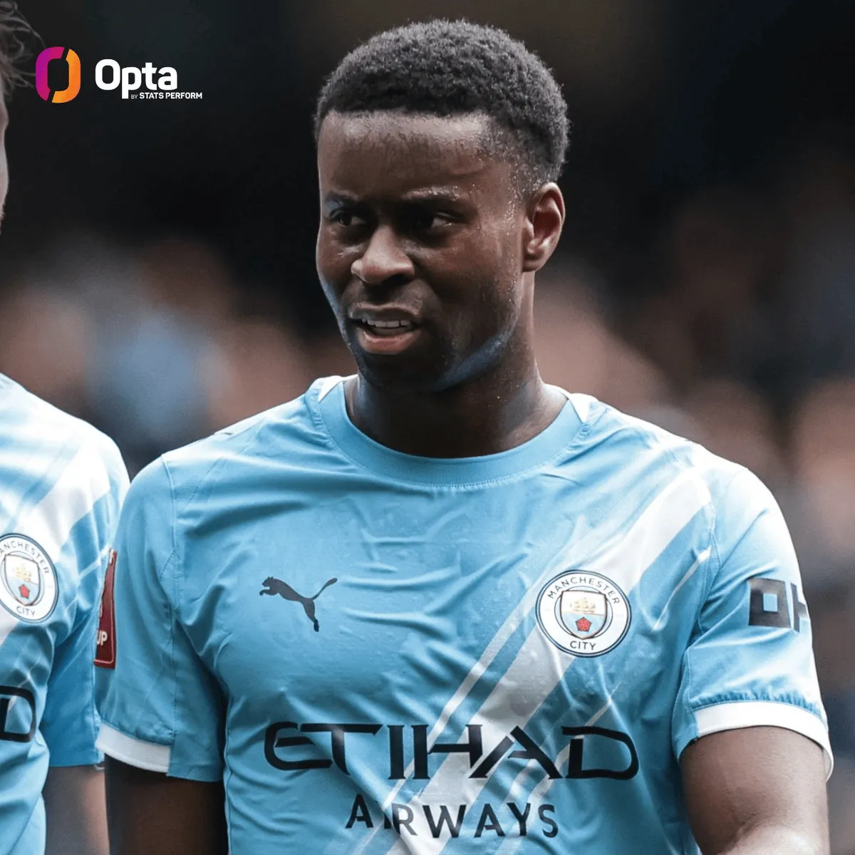 开云入口-格伊本场传球、对抗以及抢断等数据均为曼城球员里最多